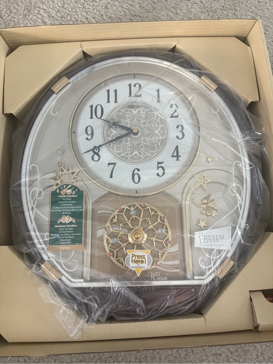 Seiko Other - Seiko Brown, Cream and Gold Musical Motion Wall Clock